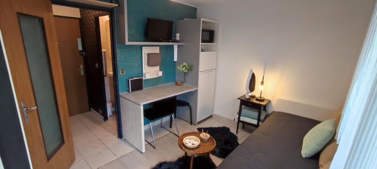 Michelet Studio Climatise Avec Balcon Et Parking Ferme مونبيلييه المظهر الخارجي الصورة