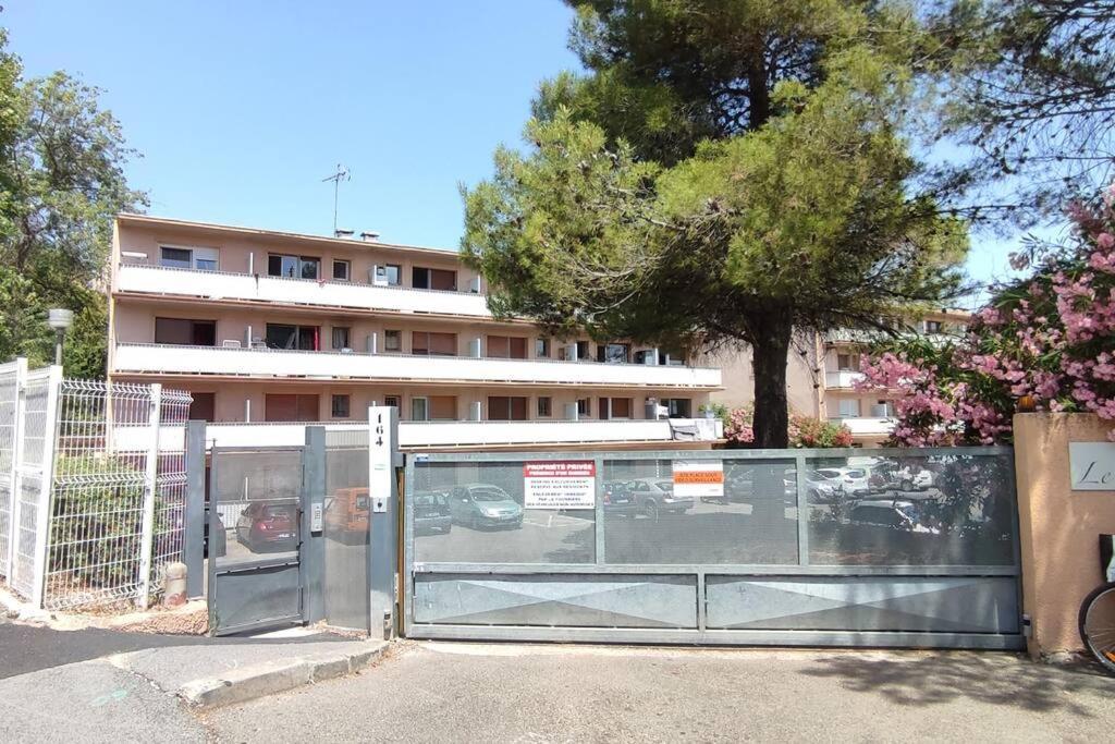 Michelet Studio Climatise Avec Balcon Et Parking Ferme مونبيلييه المظهر الخارجي الصورة